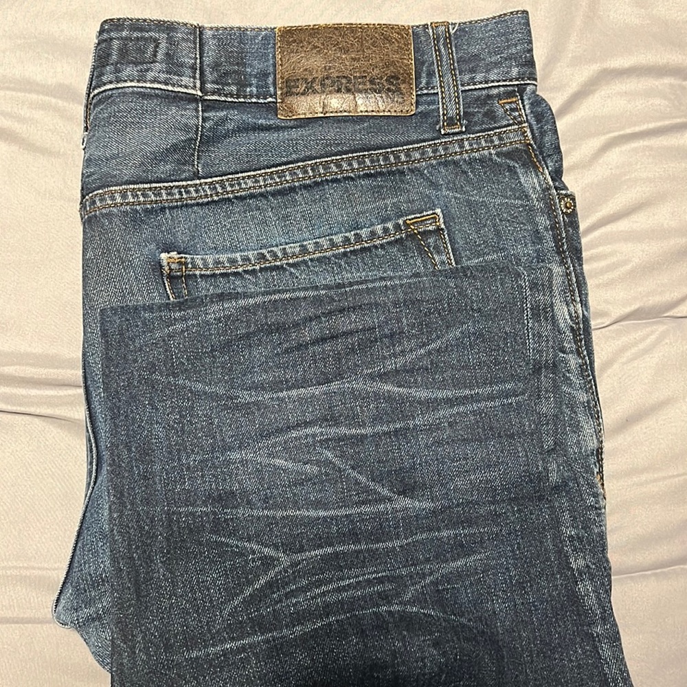 Express 34x32 jeans